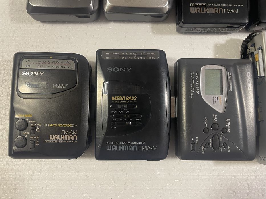 Vários Walkman Sony, Sanyo, Casio, Toshiba