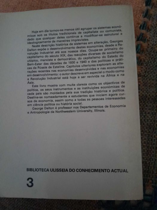 Sistemas econômicos e sociedade