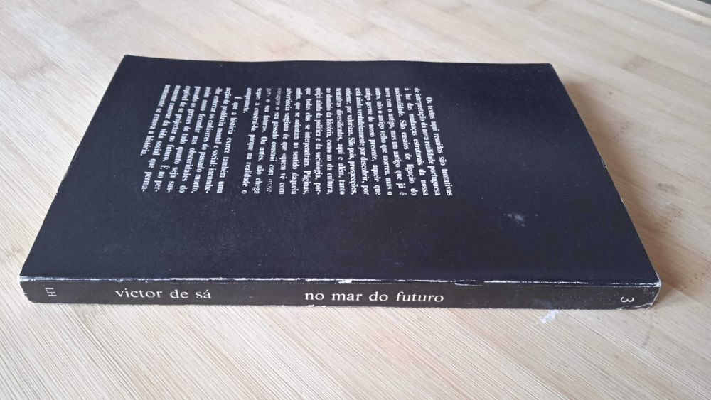No Mar do Futuro, Obras de Victor de Sá