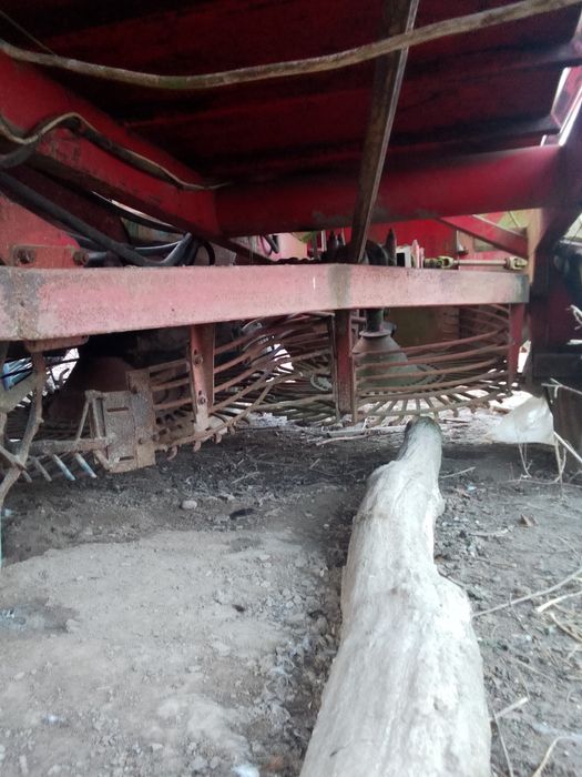 Продам буряковий комбаїн тім на 2 рядки