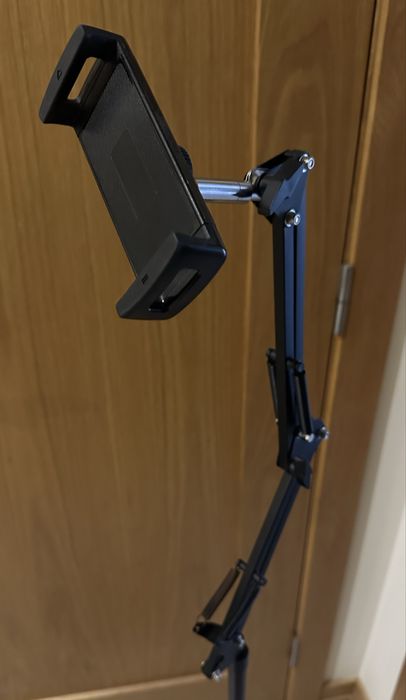 Suporte de Chao para Telemovel Tablet ou smartphone