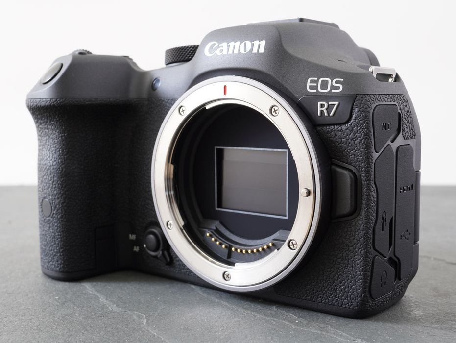 Canon r7 com pouco uso