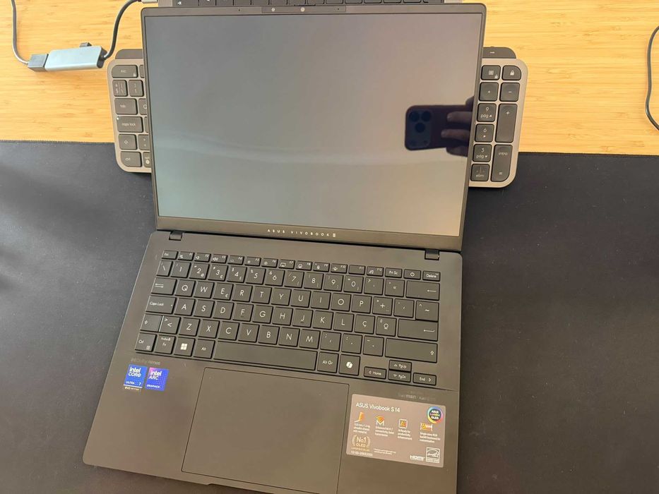 ASUS Vivobook S 14 OLED | Ultra 7 258V | 32GB RAM | 1TB SSD | Como Novo + Garantia