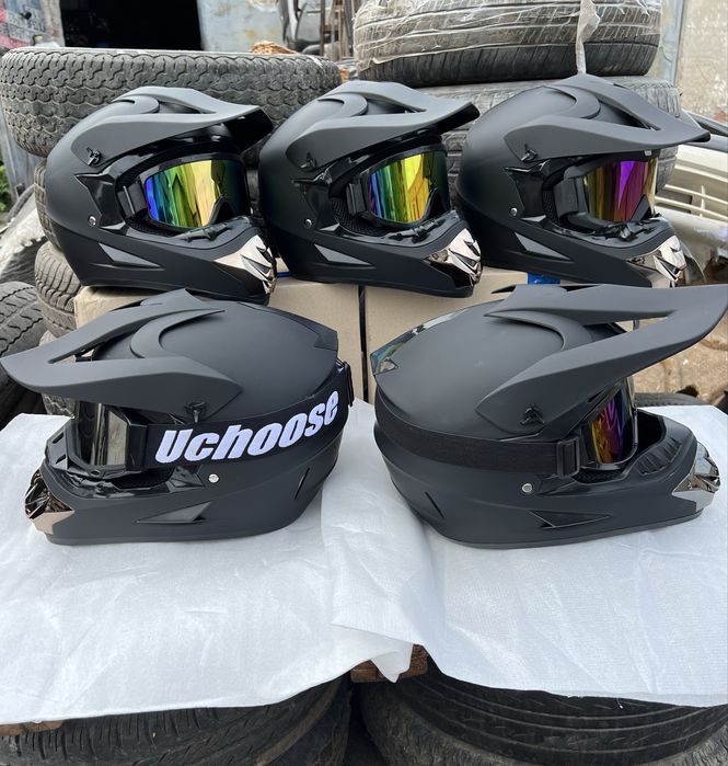 Мотошлем кроссовый эндуро