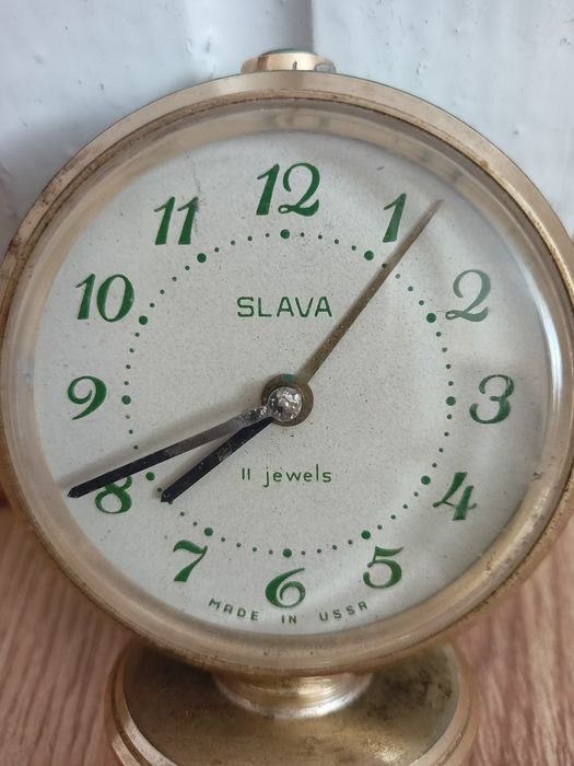 Годинник часи Slava часів ссср