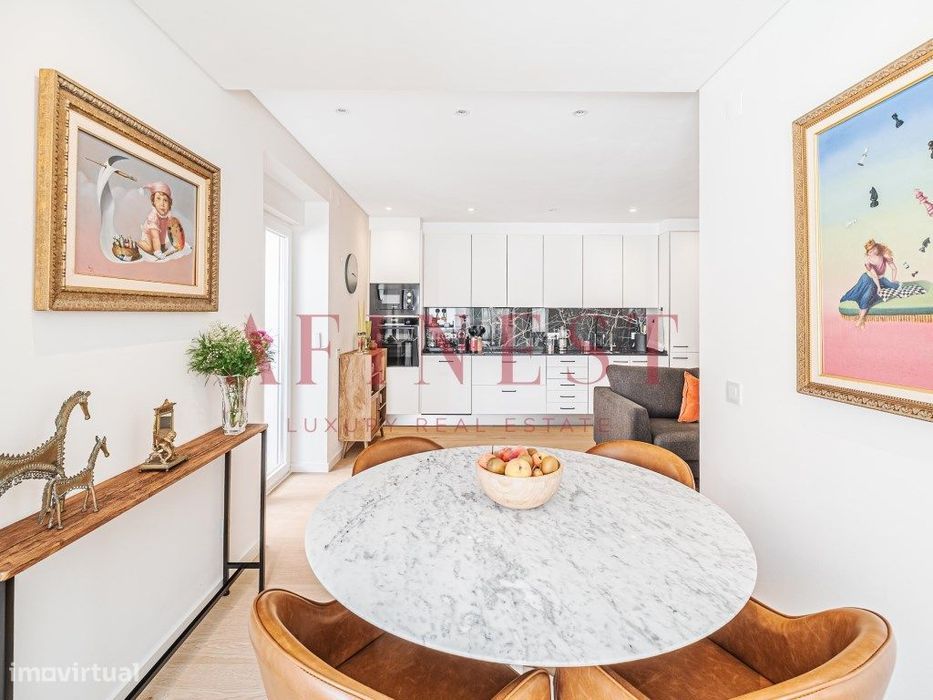 Apartamento T1 + 1 No Centro De Cascais