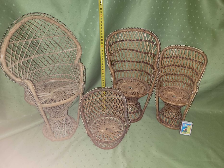 Ляльковi меблi та аксесуари