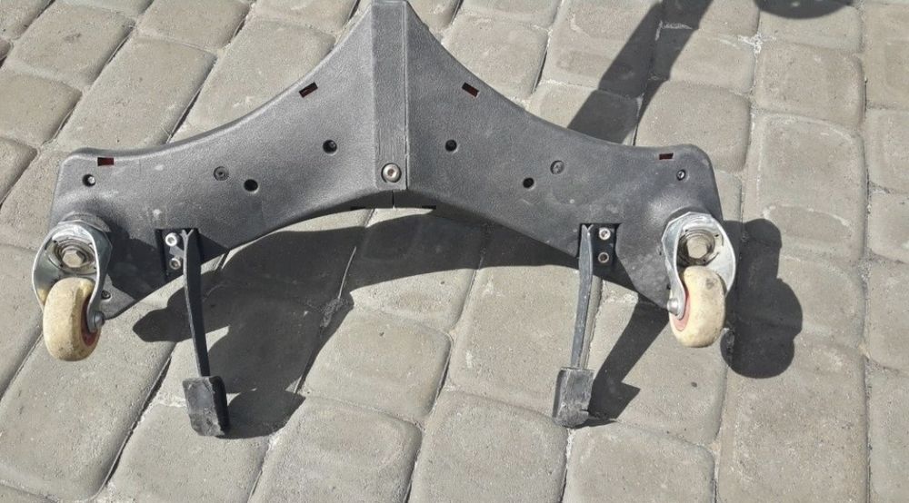 Дрифтовый трюковый самокат Razor PowerWing