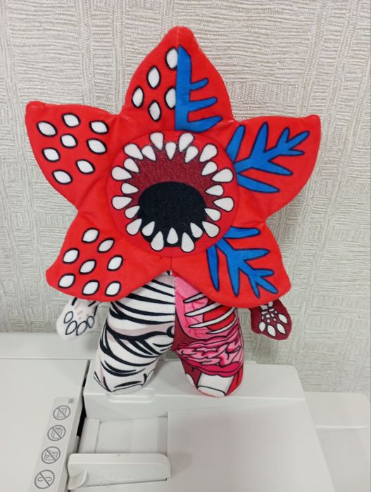 М яка іграшки  герої Демогоргонг і Елевен"дивні справи"