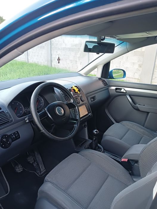 Volkswagen Touran 2005р.  2.0 Дизель
