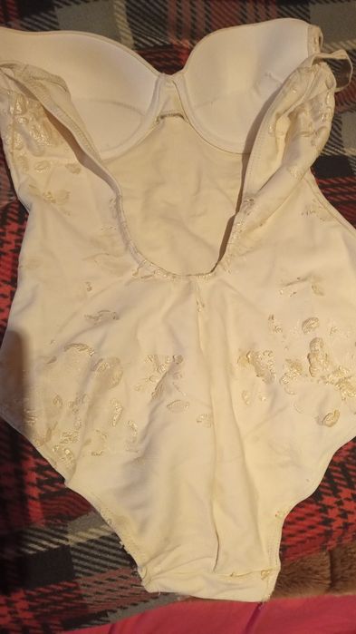Продам купальник