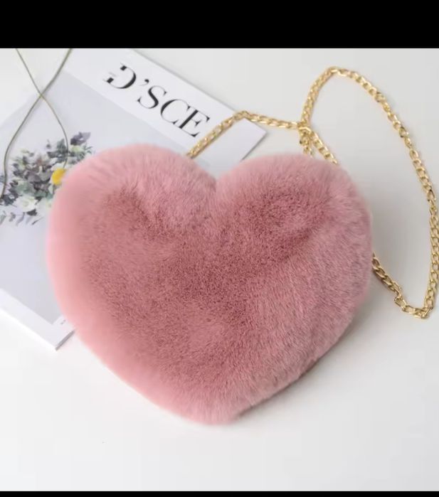 Косметичка м'яка та сумочка Сердечко