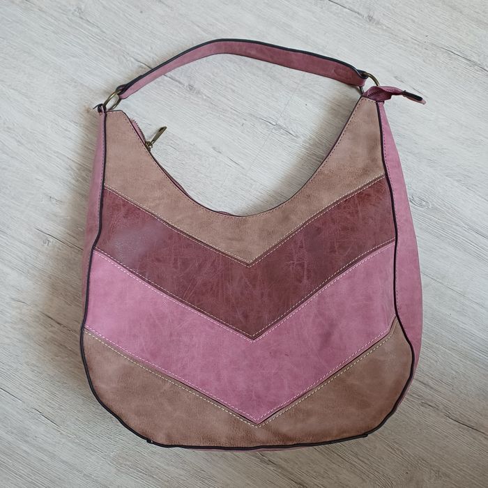 Сумка багет Красива