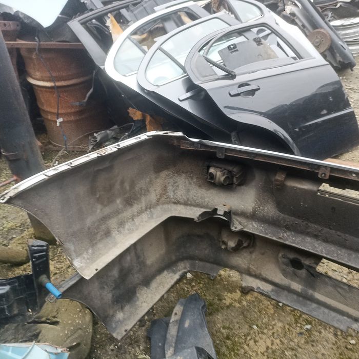 Мітсубісі ланцер 9  універсал задній  бампер