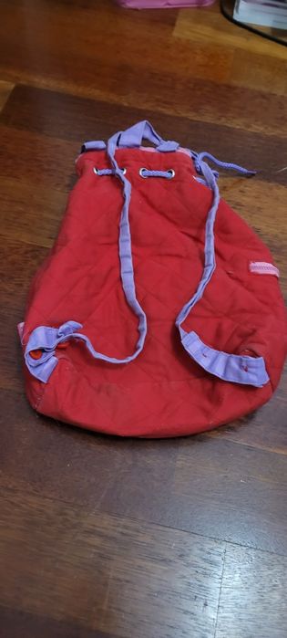 Plecak czerwono-różowy z biedronkami