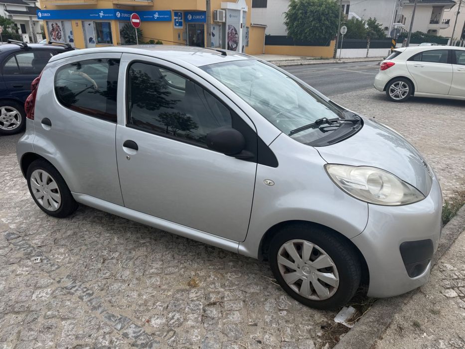 Peugeot 107 em bom estado