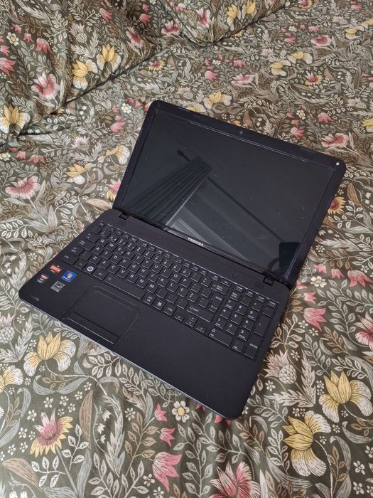 Computador portatil laptop toshiba satellite c855-124