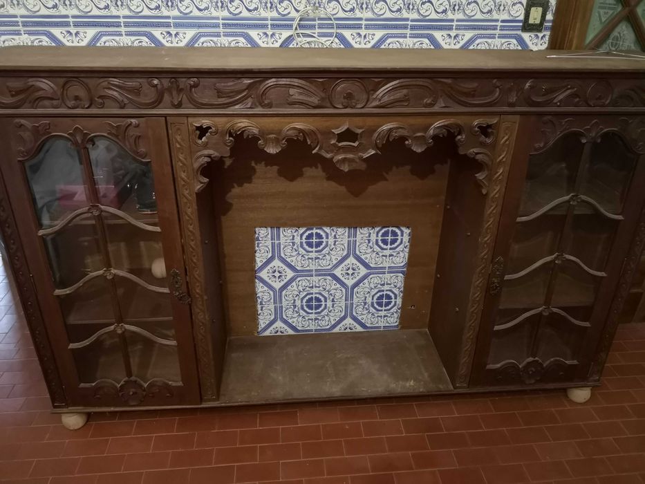 Cristaleira de Sala do séc XVII