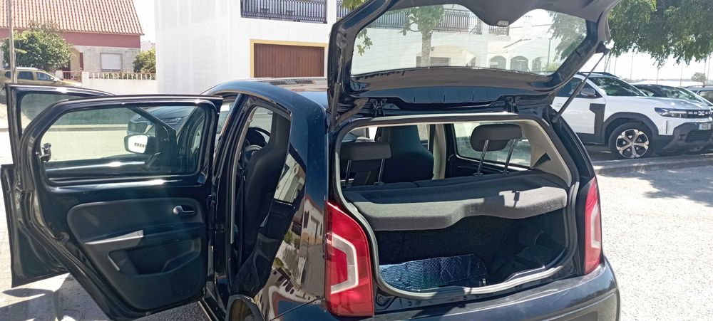 Volkswagen up! 1.0 60 cv — 2013 — 161500 km — photo 2