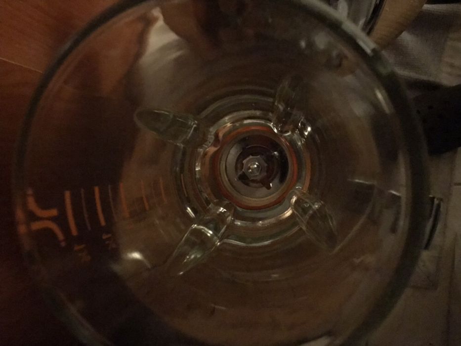 Vendo blender, misturador, triturador como novo