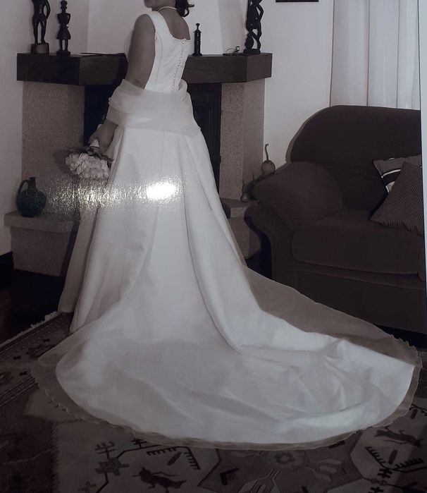 Lindo vestido de NOIVA