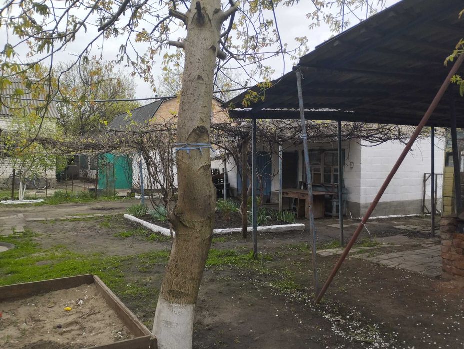 Продається будинок у смт.Сахновщина-5 хвилин до центру!