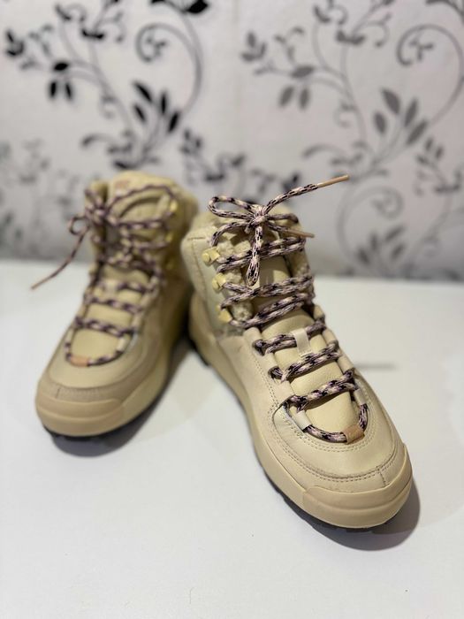 Кросівки жіночі утеплені Nike City Classic Premium Beige, 38р, 42р