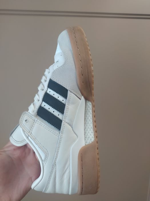 Buty Adidas Forum 84 Low CL Rozmiar 40 i 2/3