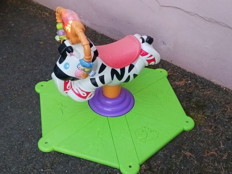 Baloiço zebra para criança