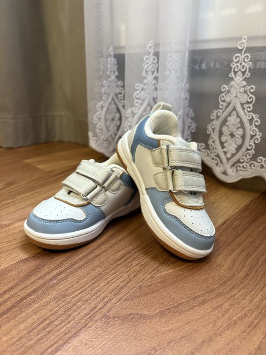Кросівки для хлопчика 23 р