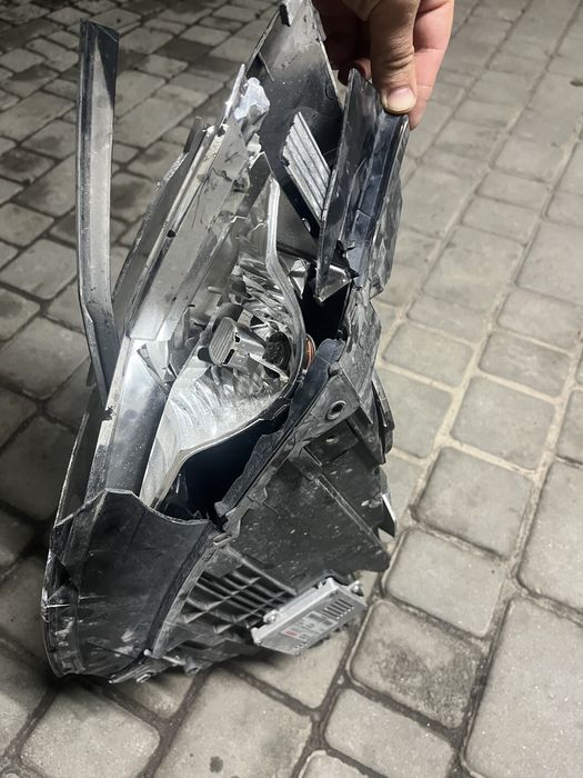 Фара q3 2016 рік