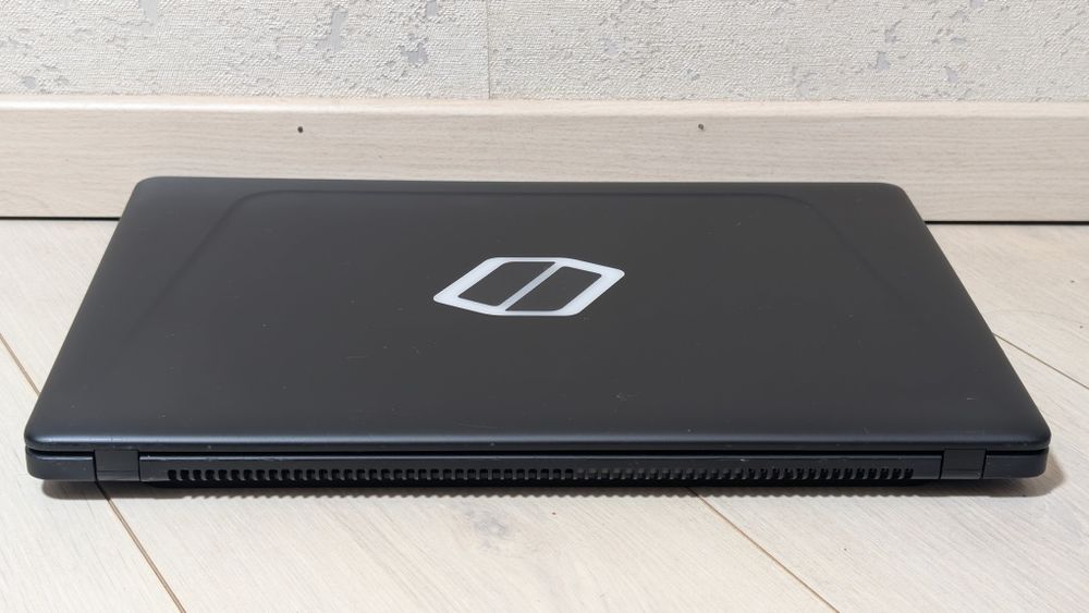 Ігровий ноутбук Samsung NP800GSM Core i7 GeForce 1050 8-32/до 1Tb SSD