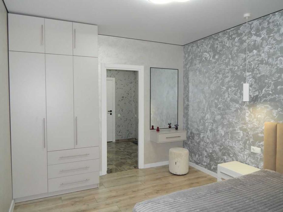 Новобудова з гарним ремонтом підходить під іпотеку