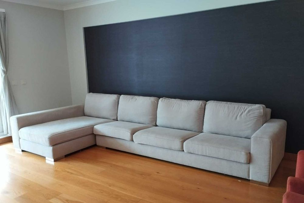 Sofá Beje TGV 390cm com chaise longue