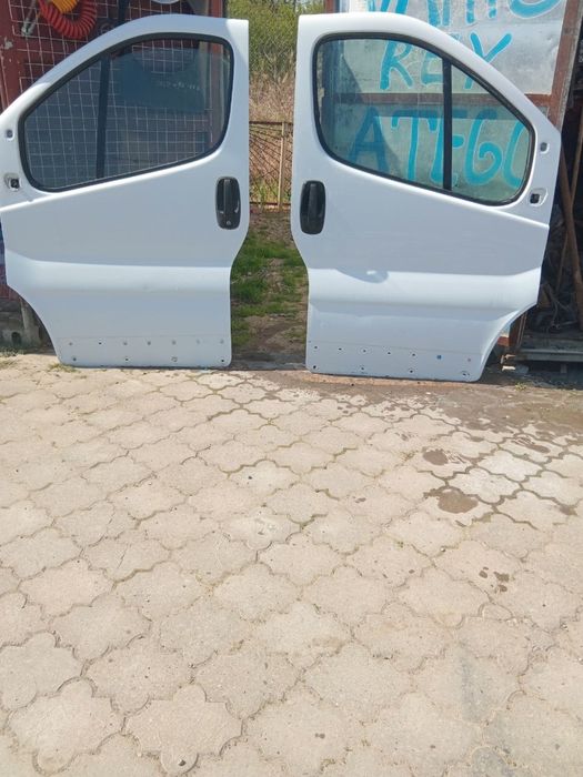 Двері передні Trafic/Vivaro/Primastar (2001–2014)