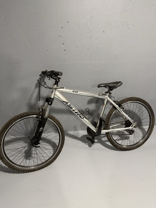 Bicicleta suspensão roda 26