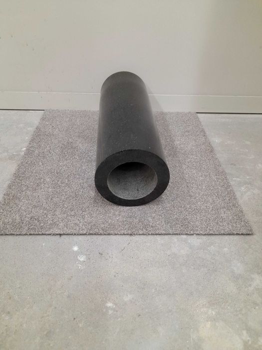 Wazon z granitu czarny wysokość 39cm