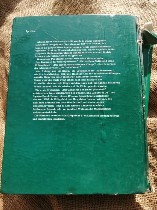 Книги, казки, німецька мова. Волков