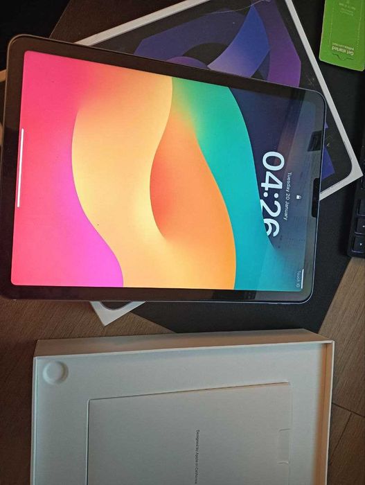 iPad AIR 11" 2025  11 gen. 256 GB Wi-Fi 5G (CELLULAR)