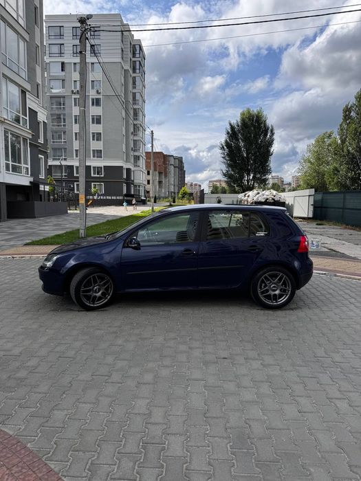 ПРОДАМ  VOLKSWAGEN GOLF 2005р.двігатель 1.4  газ/ бензин
