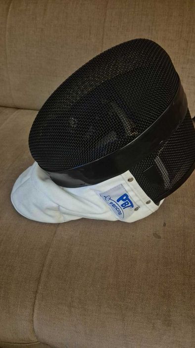 Sprzedam maskę do szermierki PBT 350N – stan jak nowy
