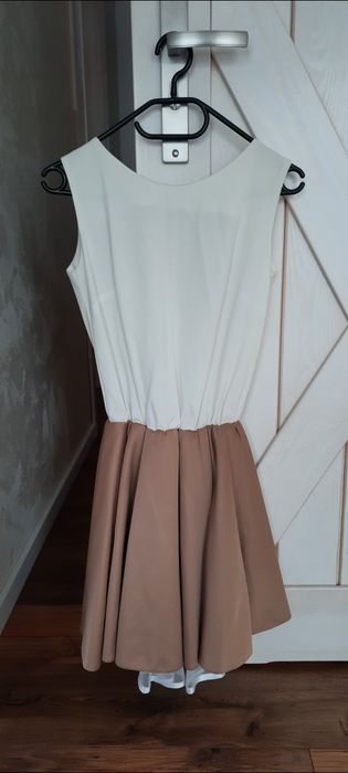 Efektowna sukienka Loola XS/S