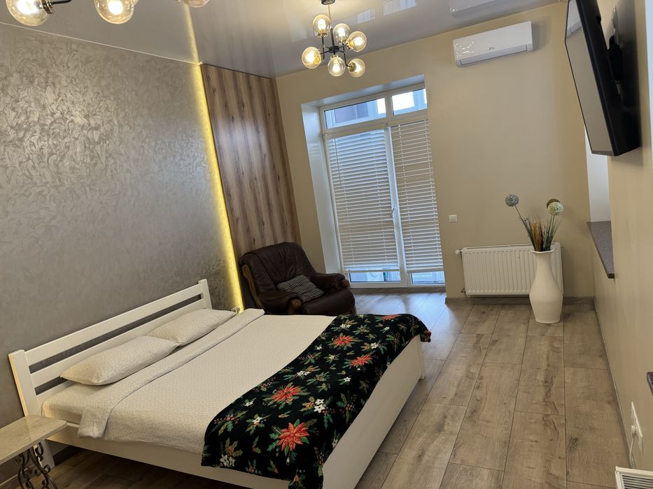 Подобово оренда Квартира у центрі, ЖК Театральний2+1,2+2