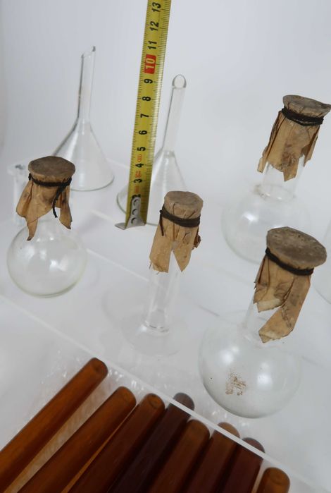 Lote de peças de laboratório / farmácia