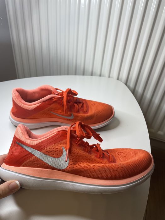 Buty nike sportowe damskie 36.5 siłownie bieganie