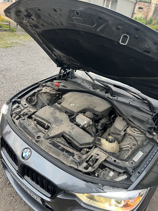 БМВ 328і F30 2015 рік