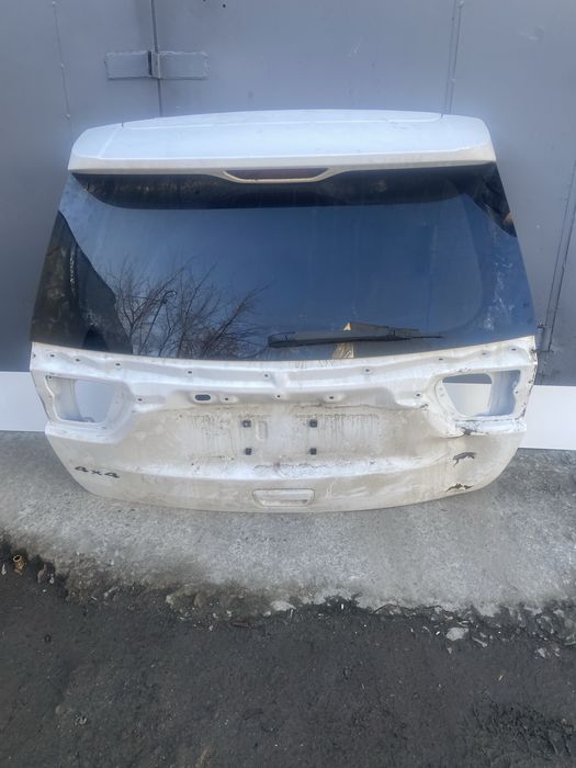 Ляда Jeep Grand Cherokee