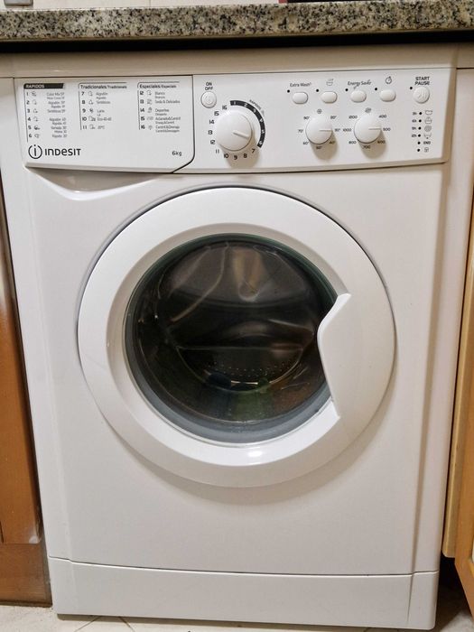 Máquina de lavar roupa