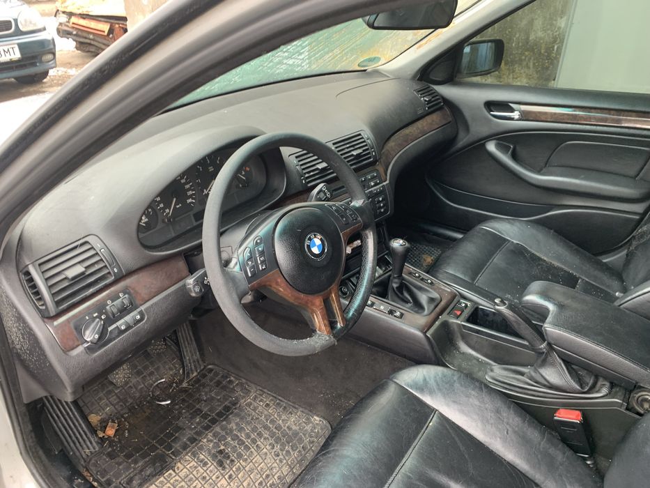 Торпеда  салон BMW 3 E46 Панель