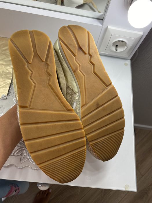 Кроссовки Vito Rossi 38 р